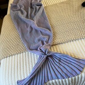 Kids Mermaid Tail Blanket - Purple